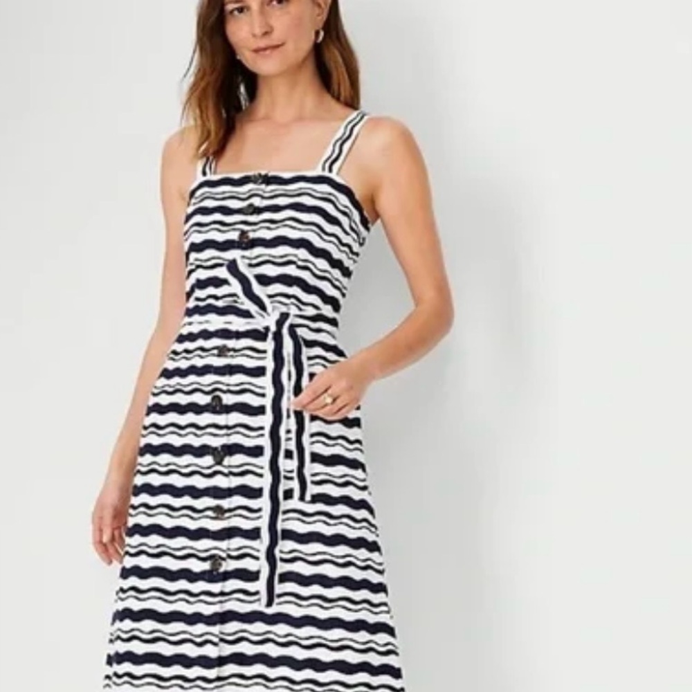 Ann Taylor Wave Strappy Flare Dress Navy Blue and White